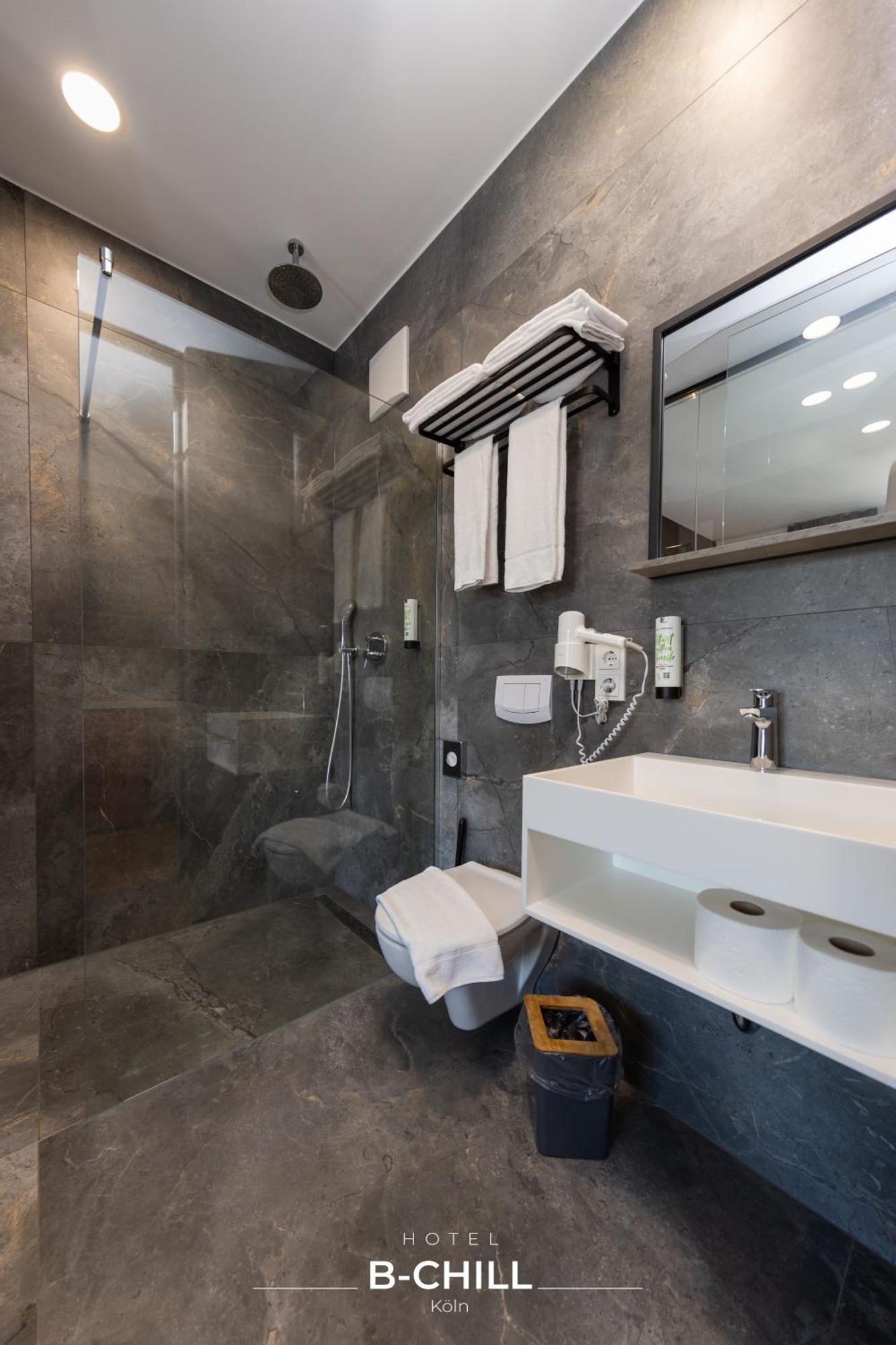 B-Chill Cologne Hotel Luaran gambar